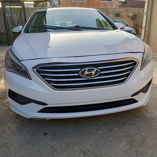 Foreign Used Hyundai Sonata 2015 for Sale In Lagos neat car