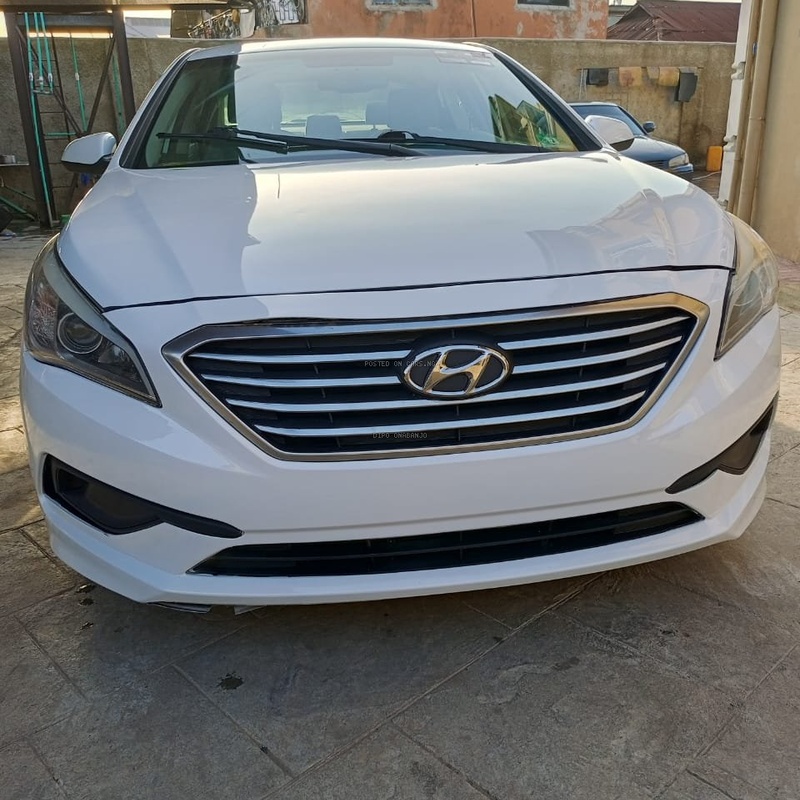 Foreign Used Hyundai Sonata 2015 for Sale In Lagos neat car image