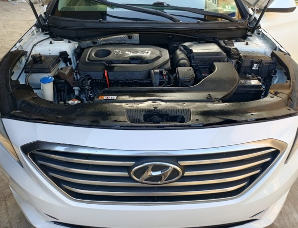 Foreign Used Hyundai Sonata 2015 for Sale In Lagos neat car