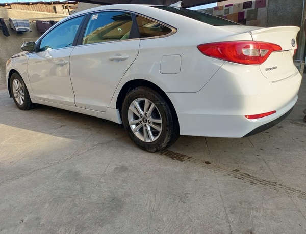 Foreign Used Hyundai Sonata 2015 for Sale In Lagos neat car