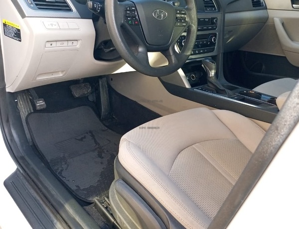 Foreign Used Hyundai Sonata 2015 for Sale In Lagos neat car