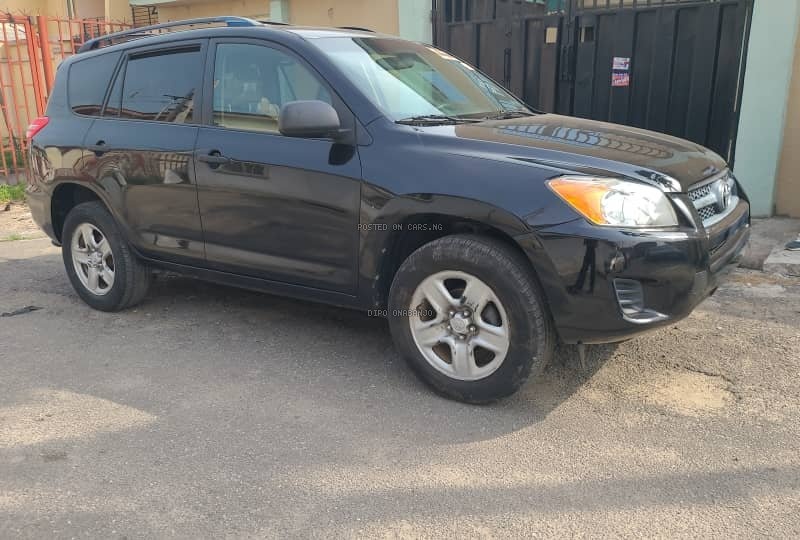 Foreign Used Toyota RAV4 2010 for Sale In Lagos image