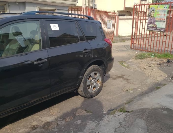 Foreign Used Toyota RAV4 2010 for Sale In Lagos