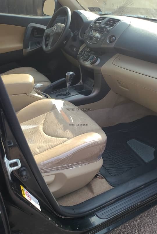 Foreign Used Toyota RAV4 2010 for Sale In Lagos image