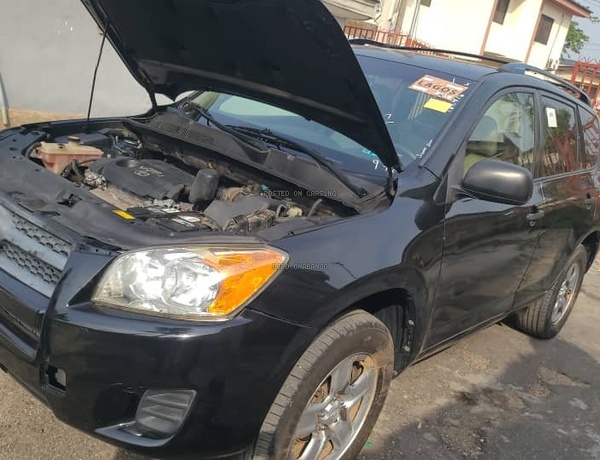 Foreign Used Toyota RAV4 2010 for Sale In Lagos