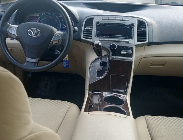 Foreign Used Toyota Venza 2011 for Sale In Lagos