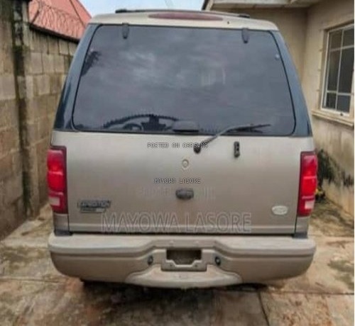 Ford Expeidition 2001 for Sale In Badagry Lagos