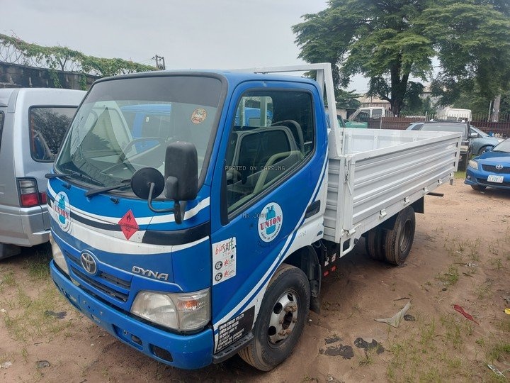 Toyota Dyna 1999 for Sale In Sokoto image