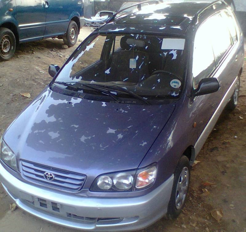 Nigerian Used Toyota Picnic 2000 for Sale In Sokoto image