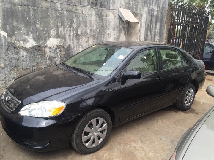 2007 TOYOTA COROLLA LE  FOUR CYLINDER FABRIC SEATS image