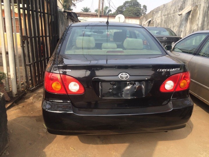 2007 TOYOTA COROLLA LE  FOUR CYLINDER FABRIC SEATS image