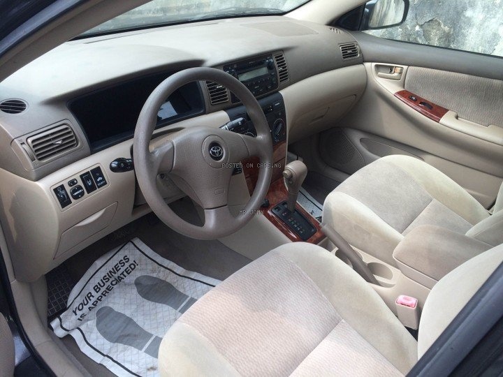 2007 TOYOTA COROLLA LE  FOUR CYLINDER FABRIC SEATS image
