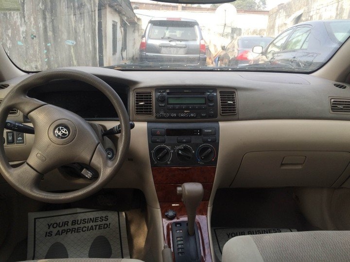 2007 TOYOTA COROLLA LE  FOUR CYLINDER FABRIC SEATS image