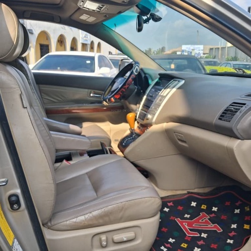 Nigerian Used Lexus RX330 2004  in Ibadan