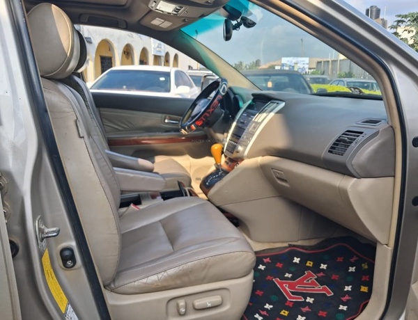 Nigerian Used Lexus RX330 2004  in Ibadan
