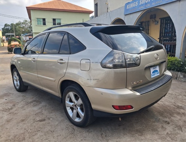 Nigerian Used Lexus RX330 2004  in Ibadan