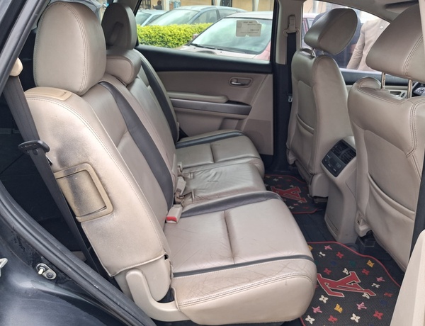 Nigerian Used MAZDA CX 9 SUV in  Oyo State