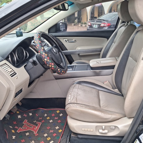 Nigerian Used MAZDA CX 9 SUV in  Oyo State