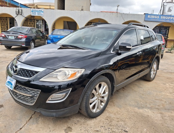 Nigerian Used MAZDA CX 9 SUV in  Oyo State