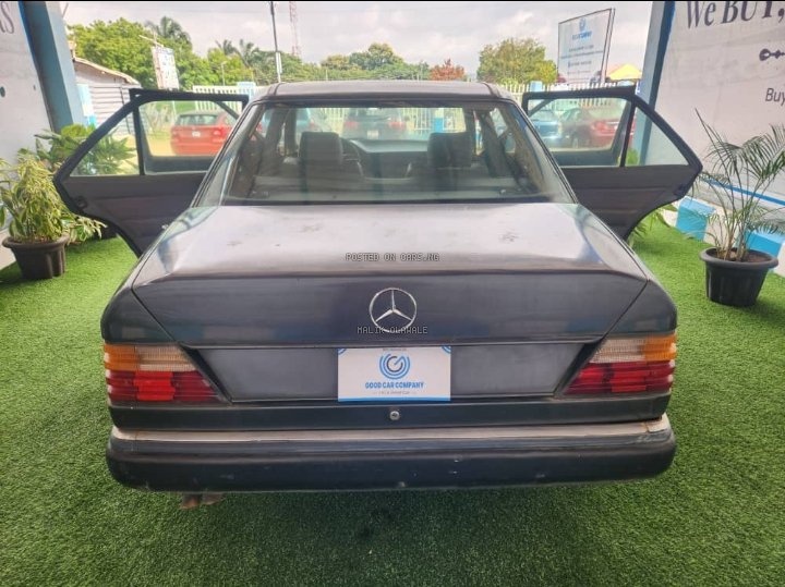 MERCEDES BENZ 300E V BOOT 2001  IN ILORIN KWARA STATE  image