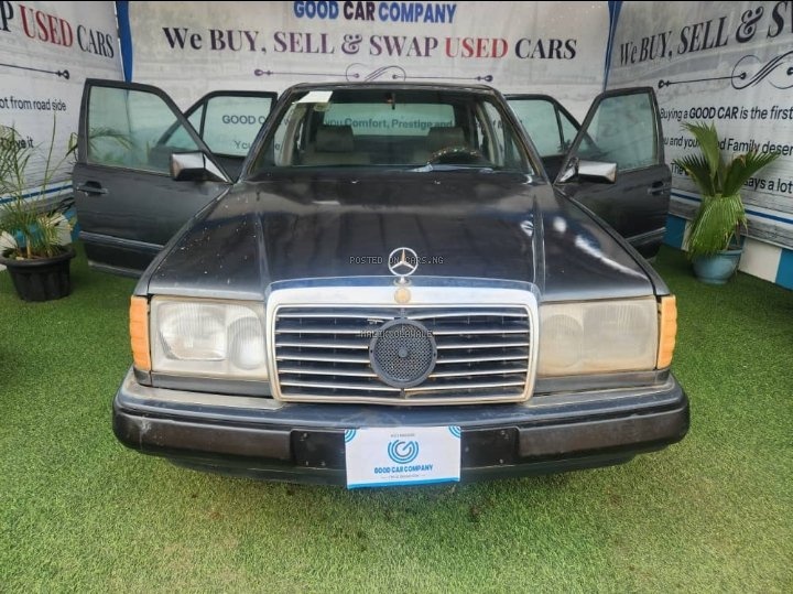 MERCEDES BENZ 300E V BOOT 2001  IN ILORIN KWARA STATE  image