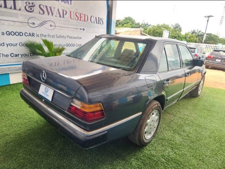 MERCEDES BENZ 300E V BOOT 2001  IN ILORIN KWARA STATE  image