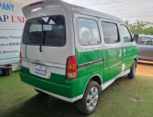 Nigerian Used SUZUKI MINI BUS  In Kwara State