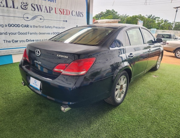 TOYOTA AVALON 2006 for Sale In Ilorin