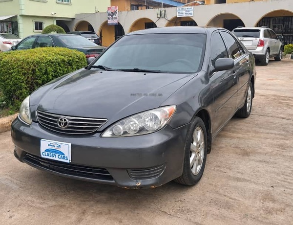 Nigerian Used Toyota Camry 2005 in Oyo State