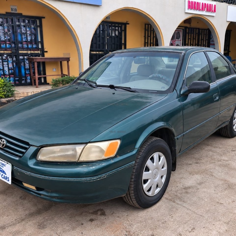 Nigerian Used Toyota Camry Pencil  2000 in  Oyo State image