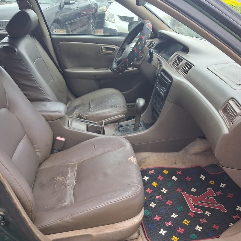 Nigerian Used Toyota Camry Pencil  2000 in  Oyo State image