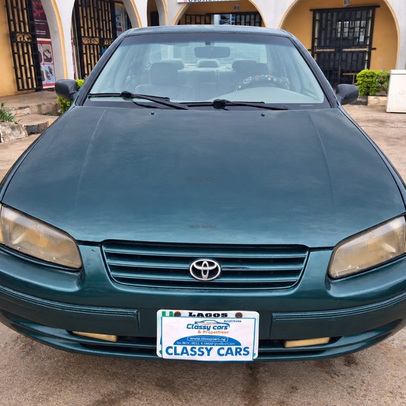 Nigerian Used Toyota Camry Pencil  2000 in  Oyo State image