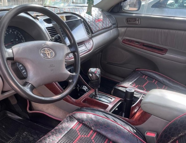 Toyota Camry XLE full option 2002 for Sale 