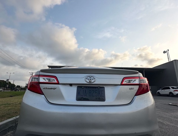 Neatly Used Toyota Camry 2014 For Sale in Lagos 