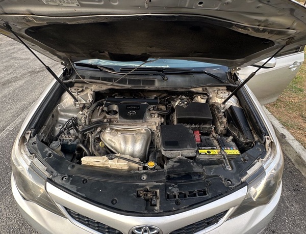 Neatly Used Toyota Camry 2014 For Sale in Lagos 
