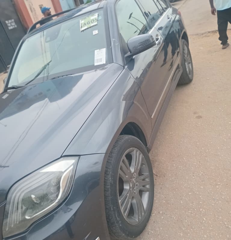 Mercedes Benz GLK350 2015 Model for Sale In Lagos image