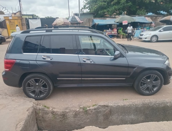 Mercedes Benz GLK350 2015 Model for Sale In Lagos