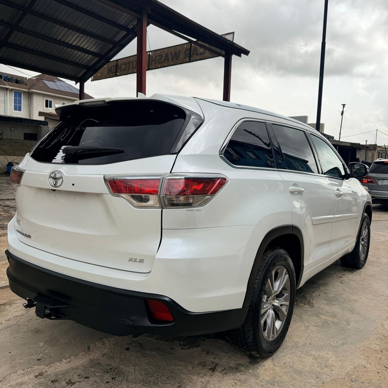 Foreign Used Toyota Highlander 2014 Model image