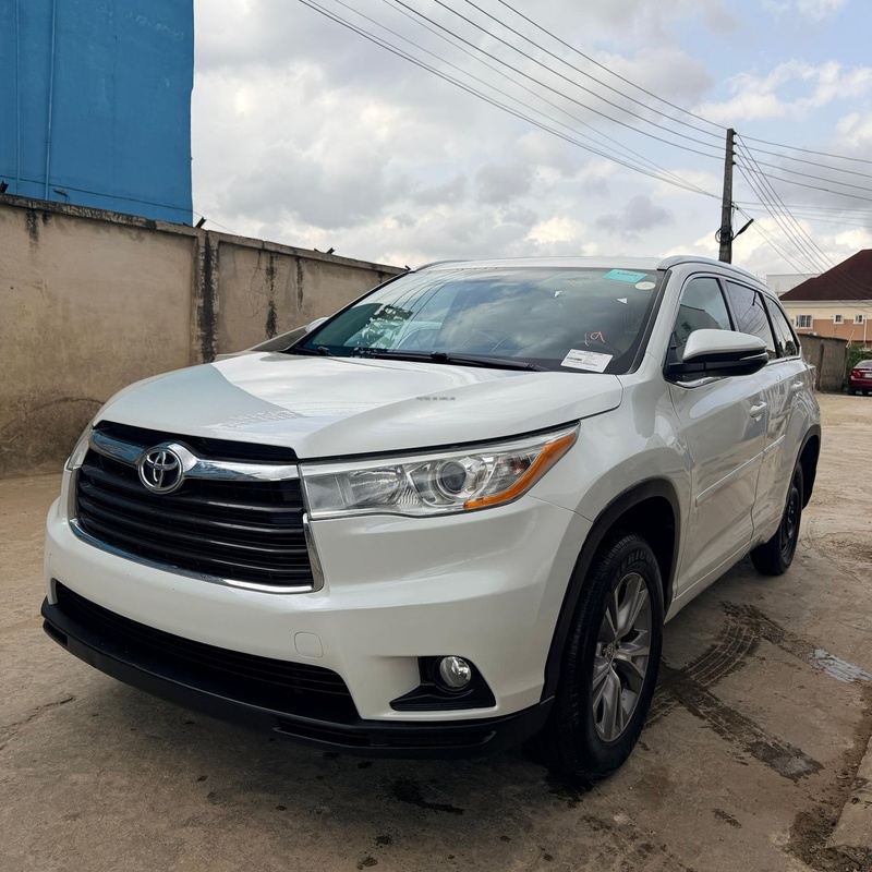 Foreign Used Toyota Highlander 2014 Model image