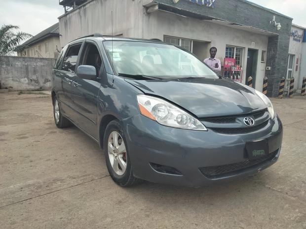TOYOTA SIENNA IN LAGOS image