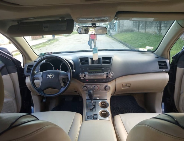 Toyota Highlander 2012 for Sale in Portharcourt