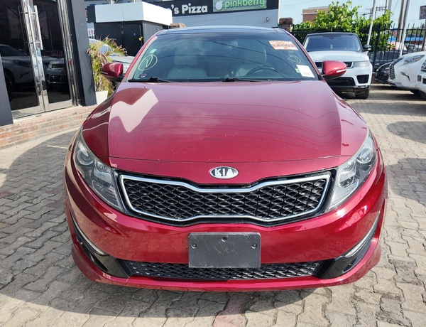 Foreign Used 2013 Kia Optima SXL for Sale In Lagos