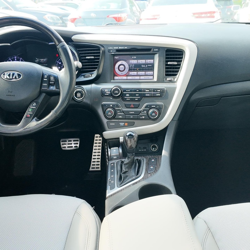 Foreign Used 2013 Kia Optima SXL for Sale In Lagos image