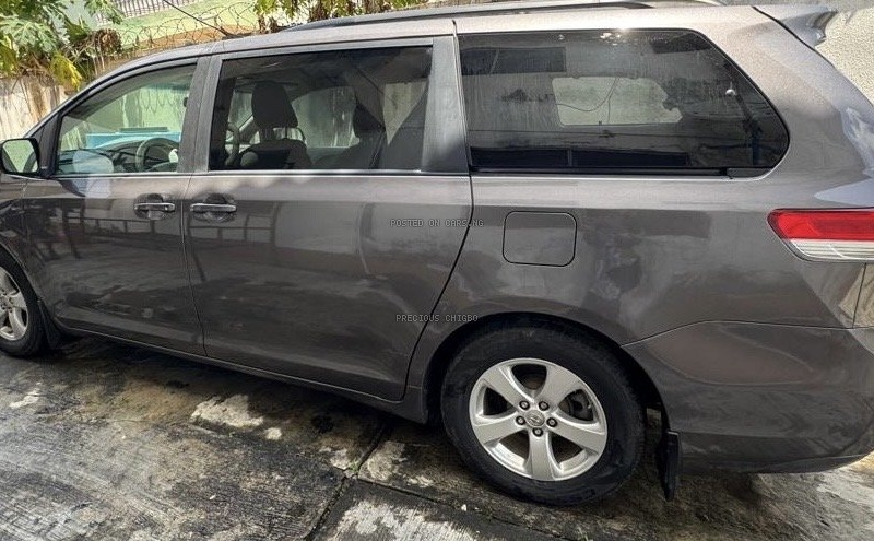 Foreign Used Toyota Sienna in Lagos image