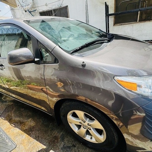 Foreign Used Toyota Sienna 2014  in Lagos
