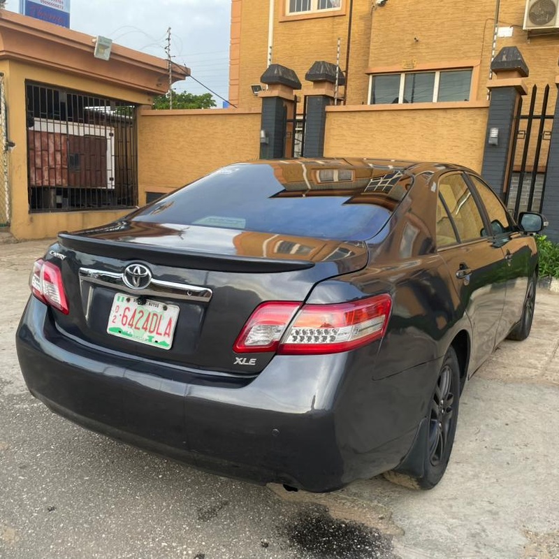 Sharp 2009/2010 Toyota Camry for Sale In Lagos image