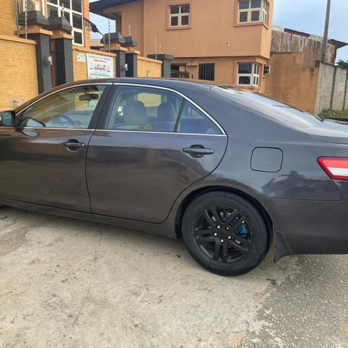Sharp 2009/2010 Toyota Camry for Sale In Lagos