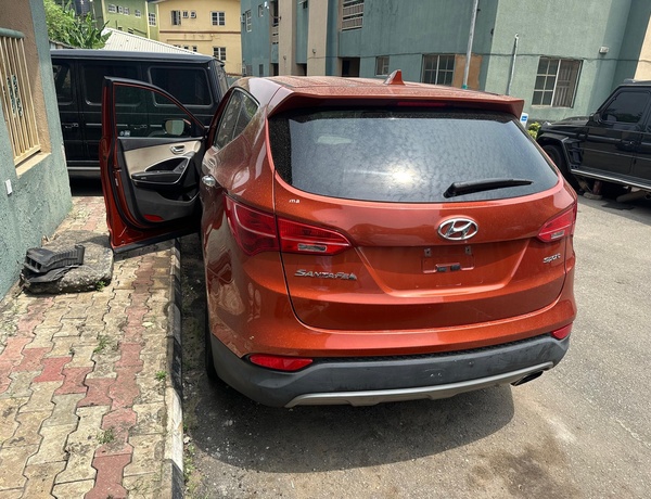 2014 Hyundai Santa Fe Sport for Sale In Lagos