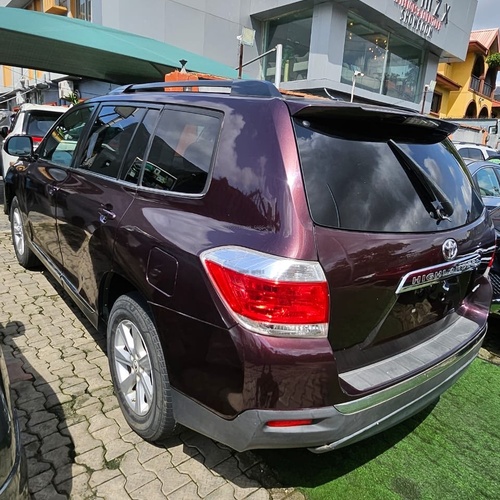 Neat Cheap Foreign Used Toyota Highlander 2012 for Sale In Lagos