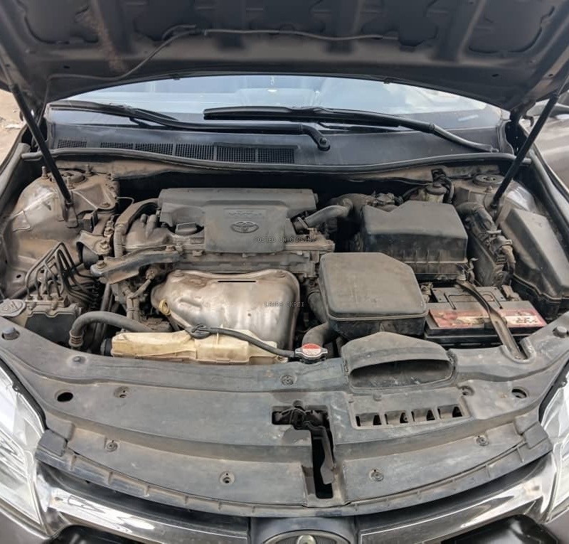 Neat Cheap Registered Toyota Camry 2016 for Sale In Lagos image